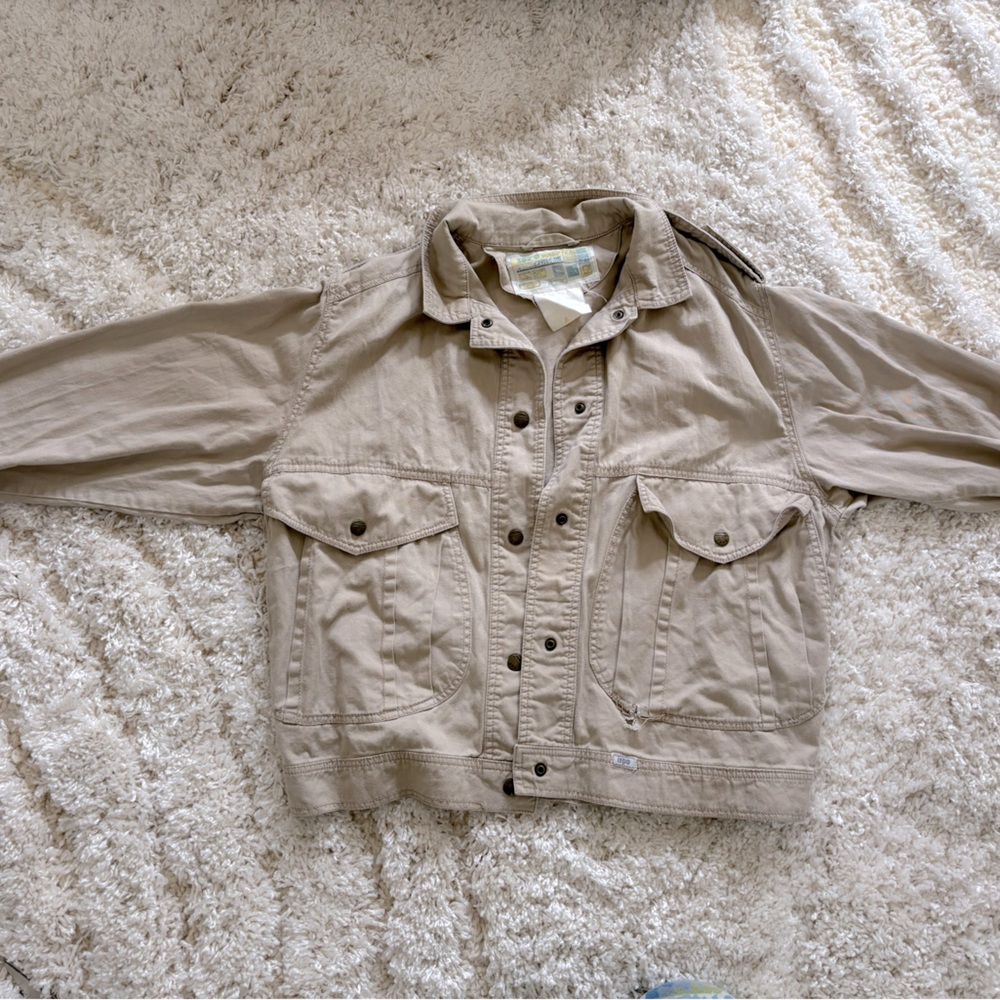Khaki everyday outerwear jacket